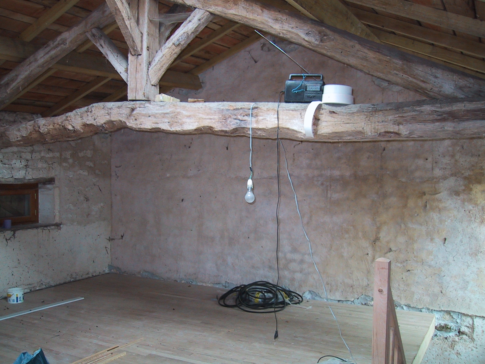 Upper floor under construction, 2001